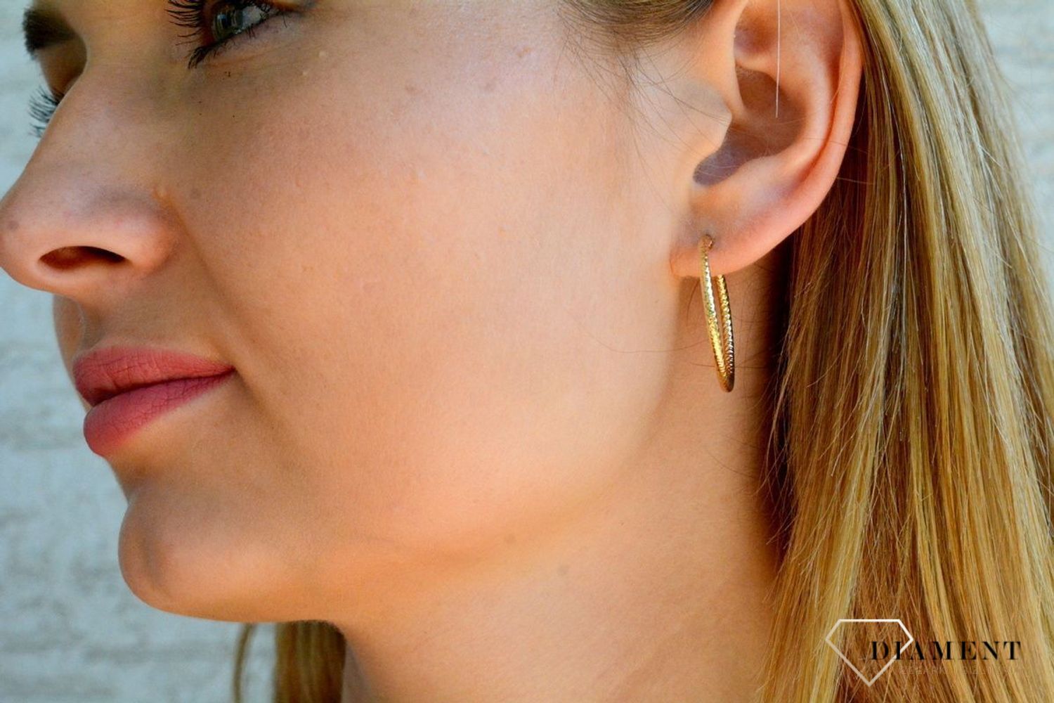 Złote kolczyki damskie 375 grawerowane kółka 2,9 cm KL 11231 375.jpg